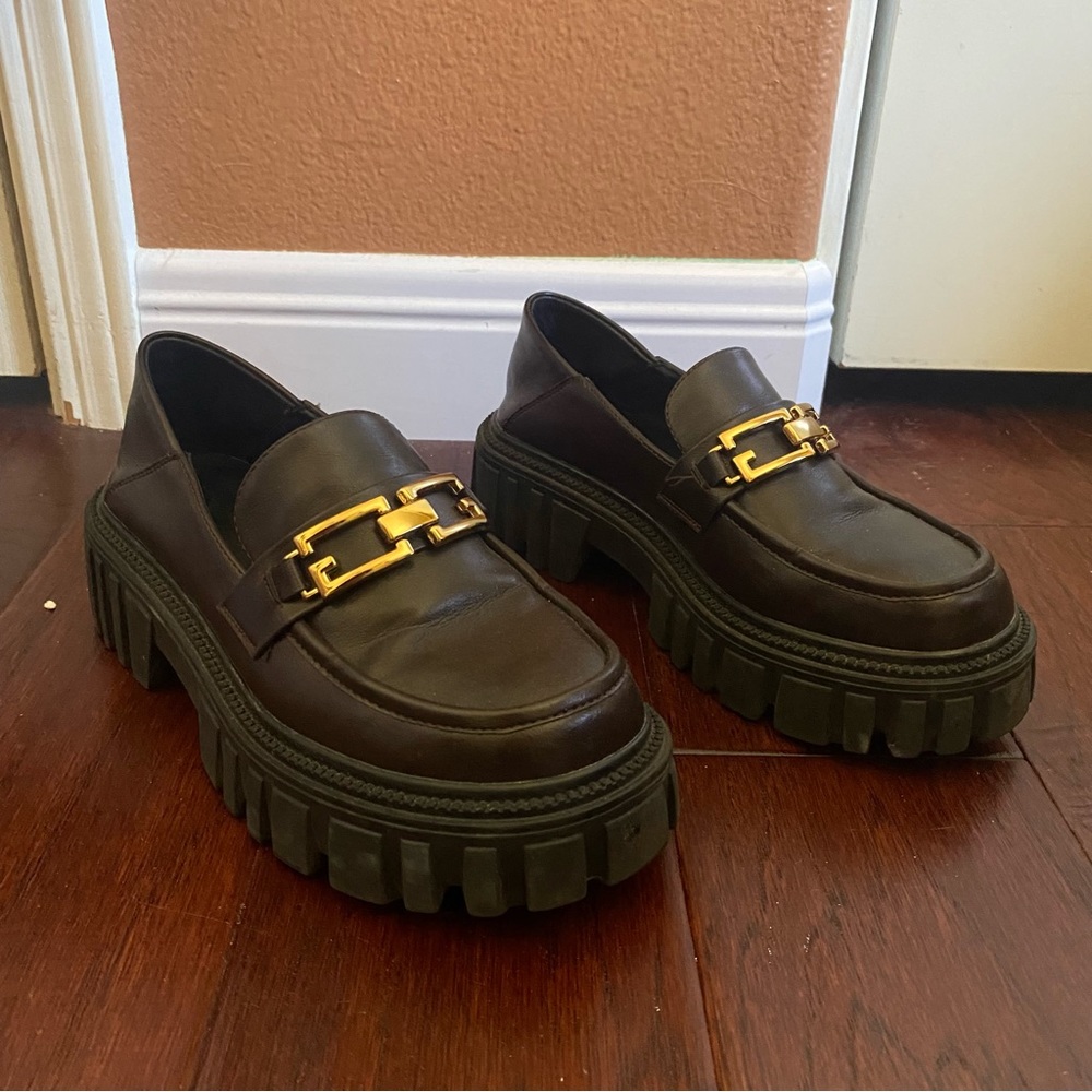 Latellier - Leather Platform Loafers with chain (size 7)
